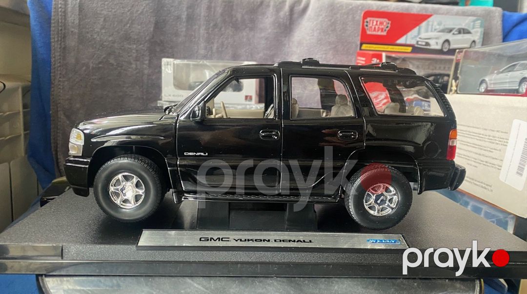 Коллекционная модель GMC Yukon Denali black 2001 — Kolleksiyalar, Bakı (7)