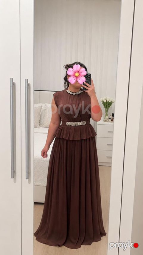 Satılır 125 azn. Real alıcıya endirim olunacaq. Qəhvəyi rəngdə — Bakı