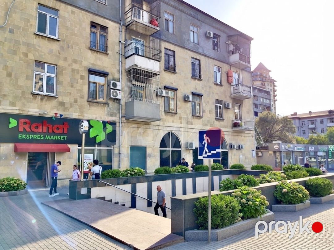 Satılır 3 otaqlı köhnə tikili 90 m² — Mənzil, Bakı (2)