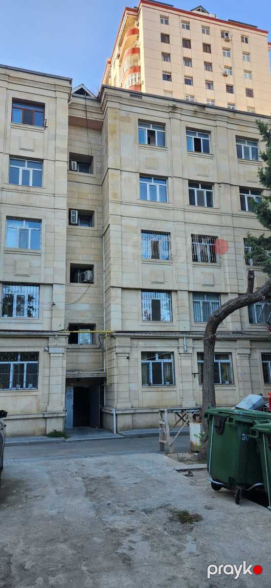 Satılır 4 otaqlı köhnə tikili 145 m² — Mənzil, Bakı (2)