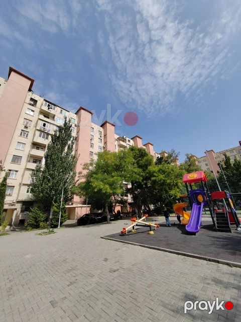 Satılır 3 otaqlı köhnə tikili 65 m² — Bakı