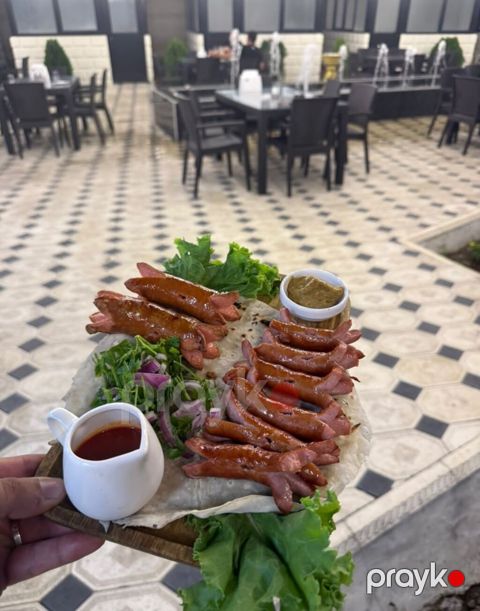 Ofsiant işci tələb olunur restorana — Gəncə