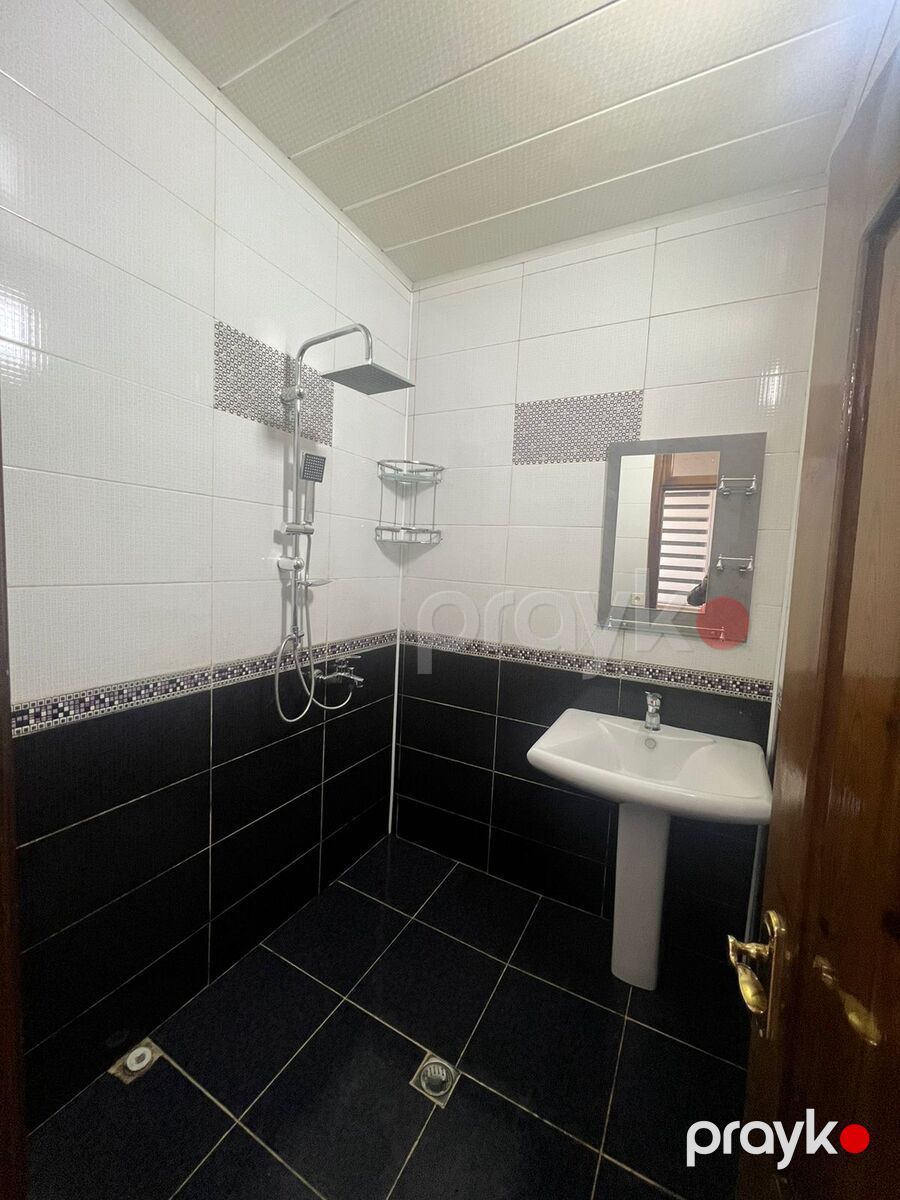 Satılır 2 otaqlı köhnə tikili 50 m² — Mənzil, Bakı (10)