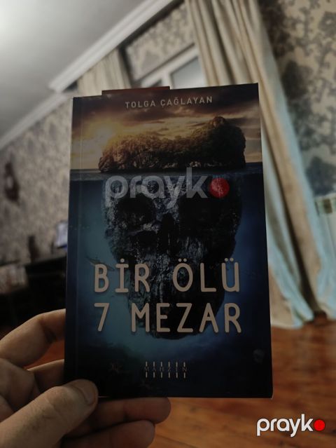 “Bir Ölü 7 Mezar” – Tolga Çağlayan Nəşriyyat: Mahzen Yayıncılık Janr — Digah