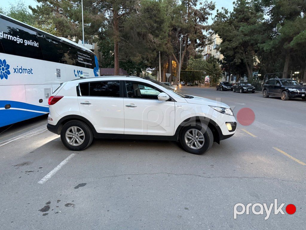 Kia Sportage, 2.0 L, 2011 il, 252 000 km — Avtomobillər, Şirvan (5)