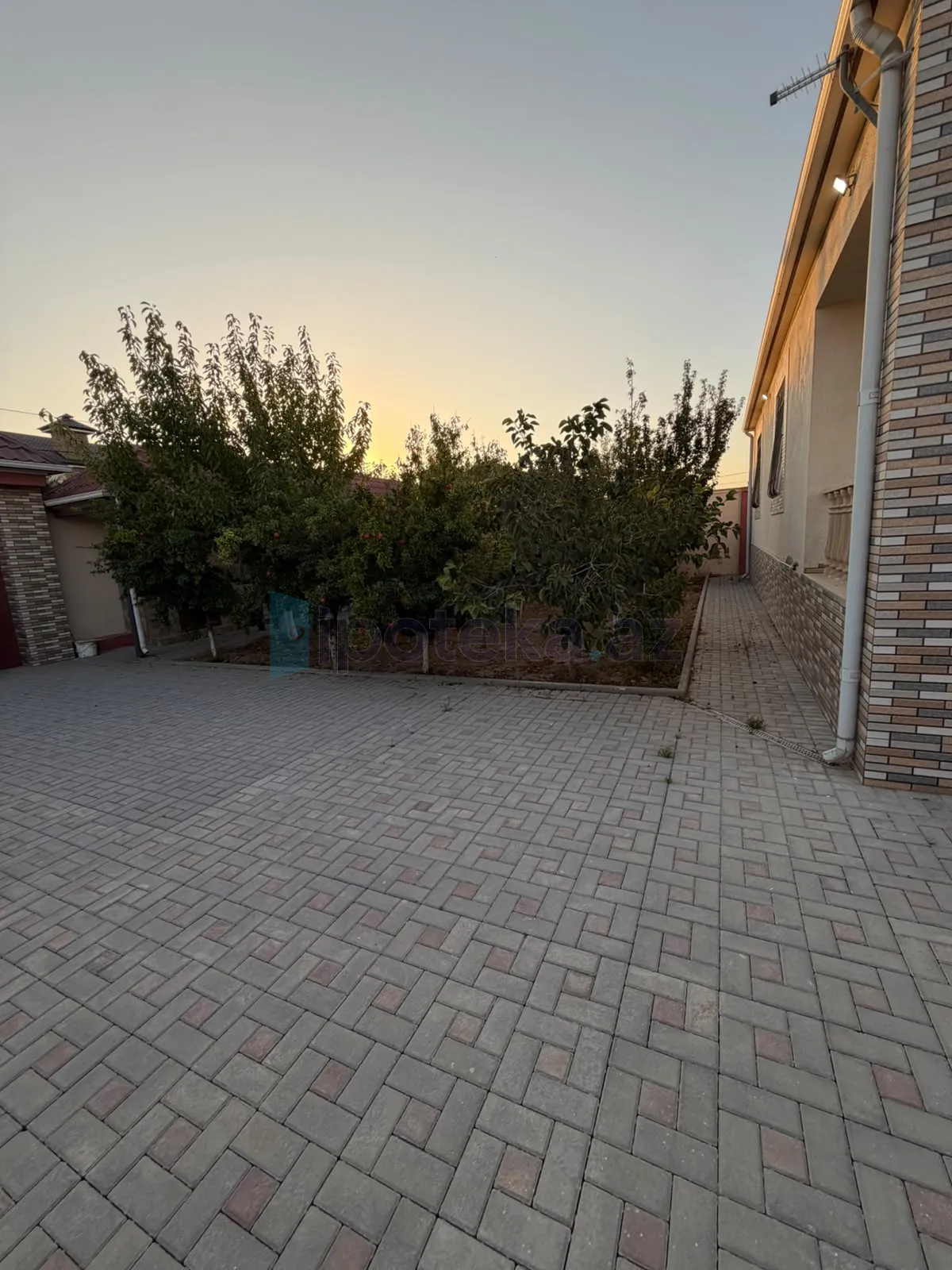 Satılır: 4 Otaq, Bağlar, Xəzər r., Şüvəlan q., 200.00 m² — Ev, villa, Şüvəlan (3)