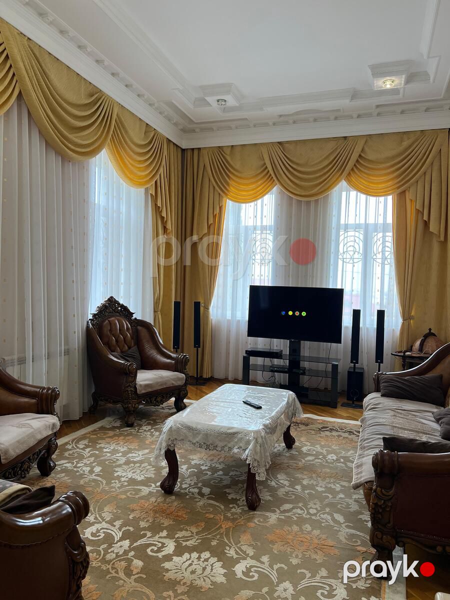 Satılır 4 otaqlı həyət evi/bağ evi 400 m² — Ev, villa, Bakı (11)