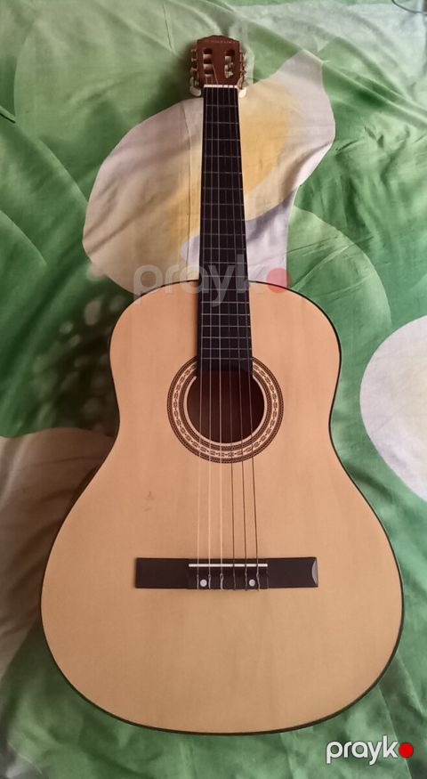 Klassik gitara — Bakı