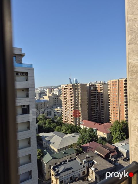 Satılır 4 otaqlı yeni tikili 164 m² — Bakı
