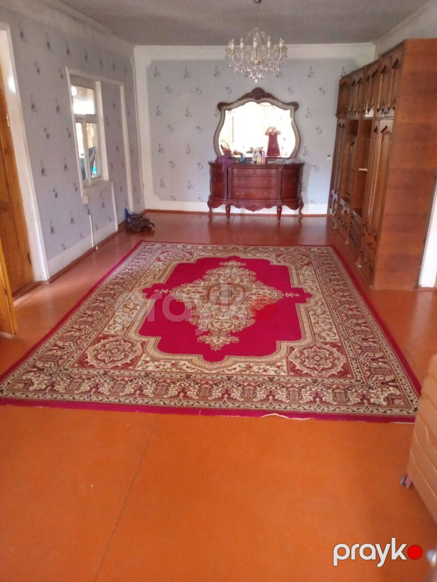 Xalça — Xalılar və xalı yolları, Bakı (2)