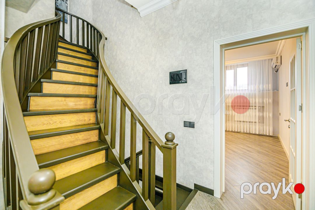 İcarəyə verilir 5 otaqlı köhnə tikili 250 m² — Mənzil, Bakı (12)