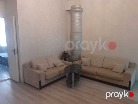 Satılır 2 otaqlı köhnə tikili 60 m² — Bakı