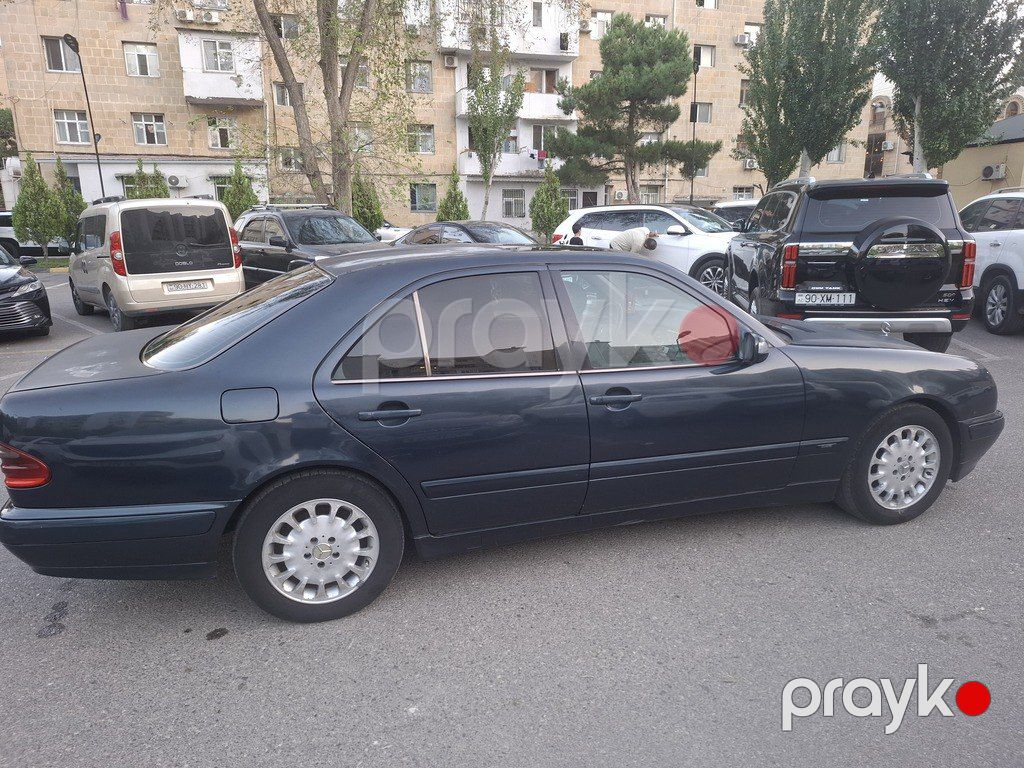 Mercedes E 220, 2.2 L, 2001 il, 658 391 km — Avtomobillər, Bakı (3)