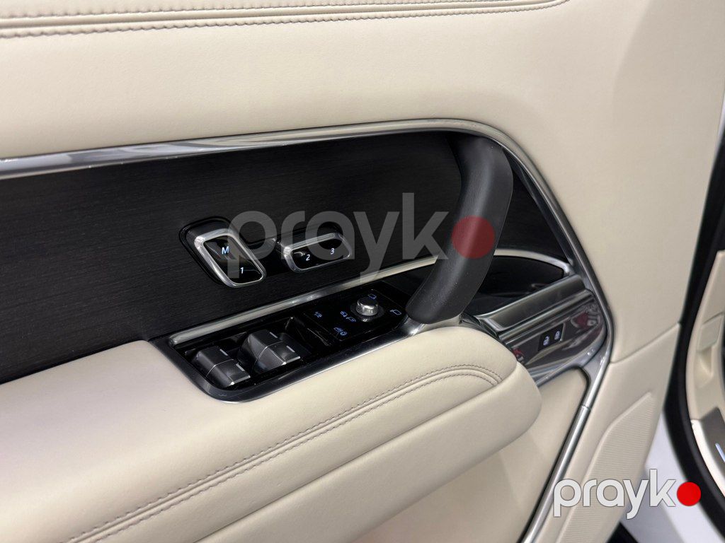 Land Rover Range Rover, 3.0 L, 2024 il, 19 000 km — Avtomobillər, Bakı (10)