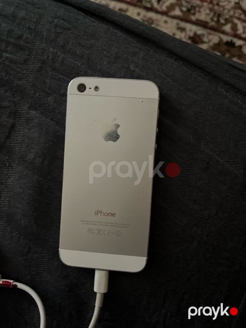 Apple iPhone 5 White/Silver 64GB — Bərdə