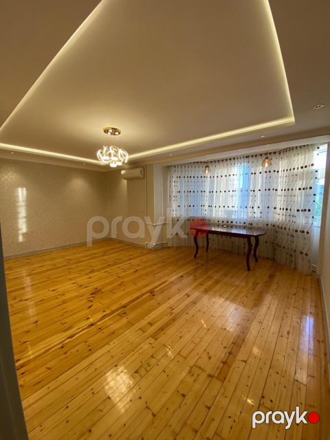 Satılır 4 otaqlı yeni tikili 120 m² — Bakı