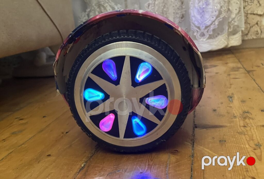 Öz-özünə tarazlanan elektrikli skuter (hoverboard) – kosmik dizayn — Hiroskopler, Digah (4)
