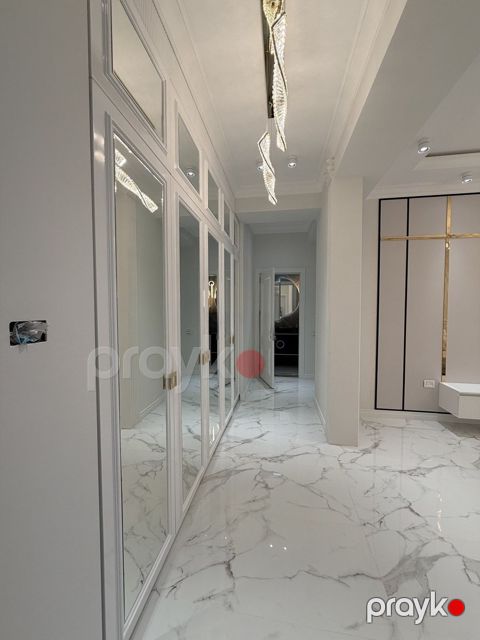 Satılır 3 otaqlı yeni tikili 87 m² — Bakı