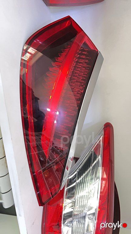 "Mercedes W223" sağ stop işığı — Bakı