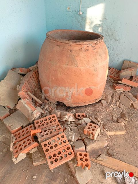 Tendir Böyük həcmli gil küp (quyu-küp/karas). Xüsusiyyətlər — Digah