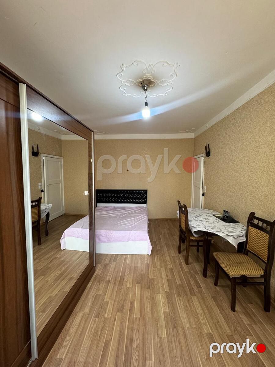 Satılır 2 otaqlı köhnə tikili 45 m² — Mənzil, Bakı (2)