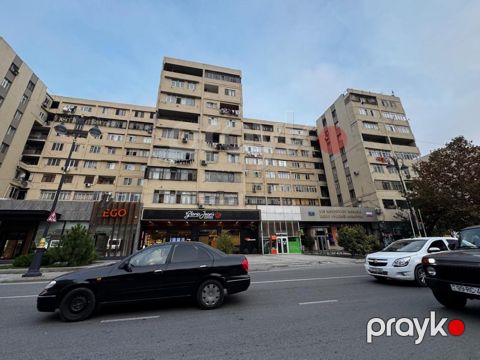 Satılır 3 otaqlı köhnə tikili 85 m² — Bakı