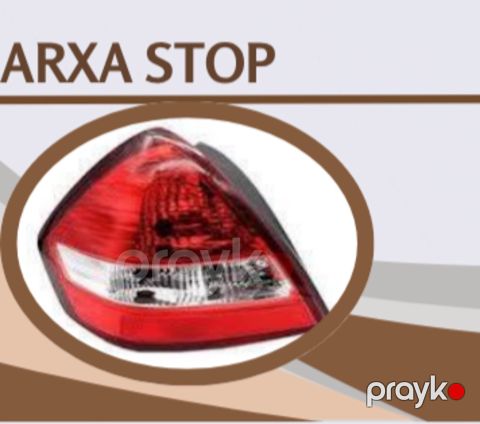 "Nissan Tiida" stop işığı — Bakı