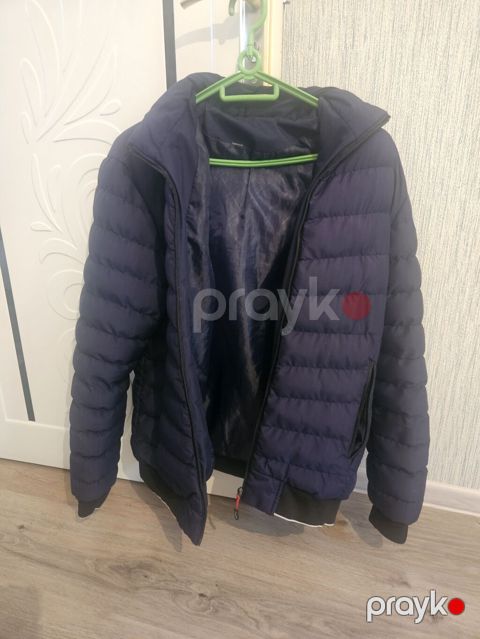 Kişi üçün yüngül və isti qış gödəkçəsi – tünd göy rəngdə, quilted — Bakı