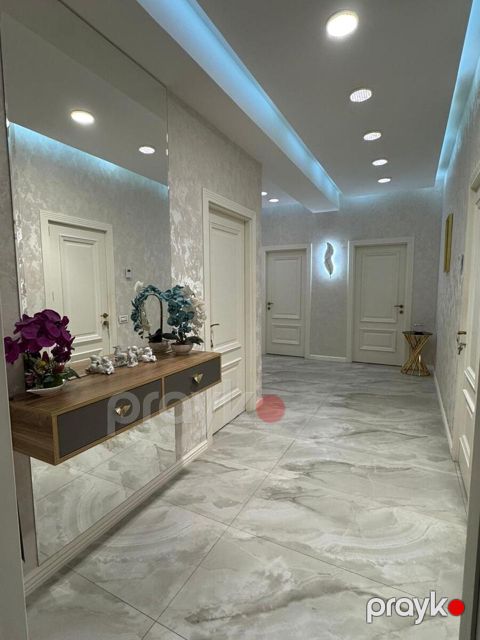 3-otaqlı yeni tikili, Faiq Yusifov küç., 145 m² — Bakı