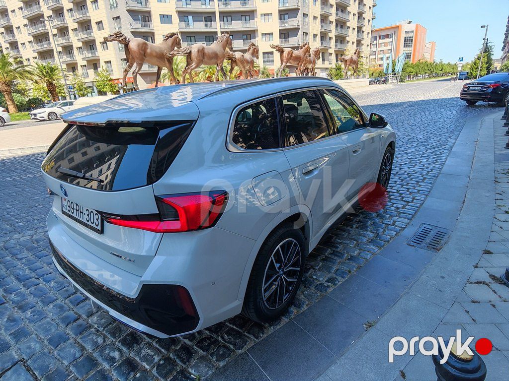BMW X1, 1.5 L, 16.3 kWh, 2024 il, 26 500 km — Avtomobillər, Bakı (10)
