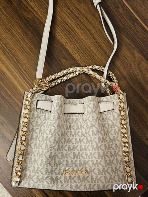 Michael Kors Mina Small Belted Signature PVC Chain Inlay Crossbody — Bakı
