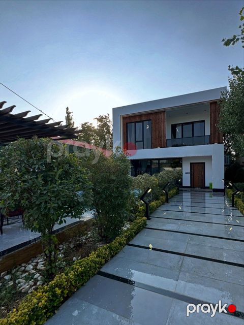 İcarəyə verilir 5 otaqlı həyət evi/bağ evi 300 m² — Bakı
