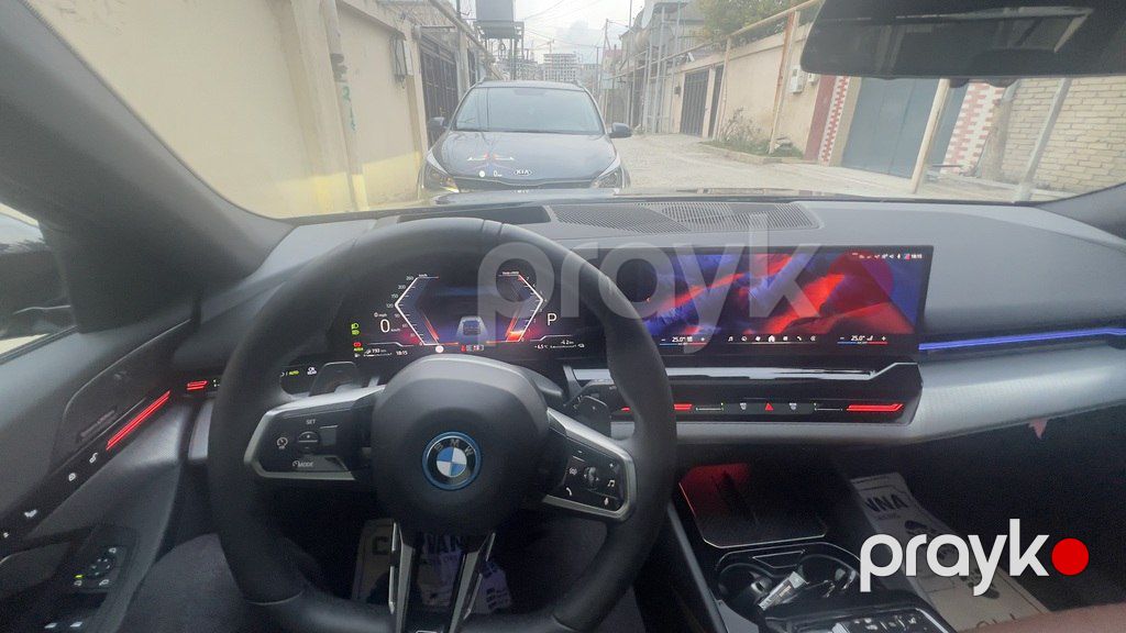 BMW 530e, 2.0 L, 19.4 kWh, 2024 il, 26 000 km — Avtomobillər, Bakı (3)