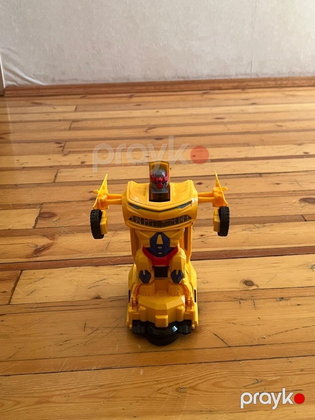 Transformer oyuncaq maşın/robot - 2-si 1-də dizayn: Sarı rəngli idman — Oyuncaq figuraları, Bakı (2)