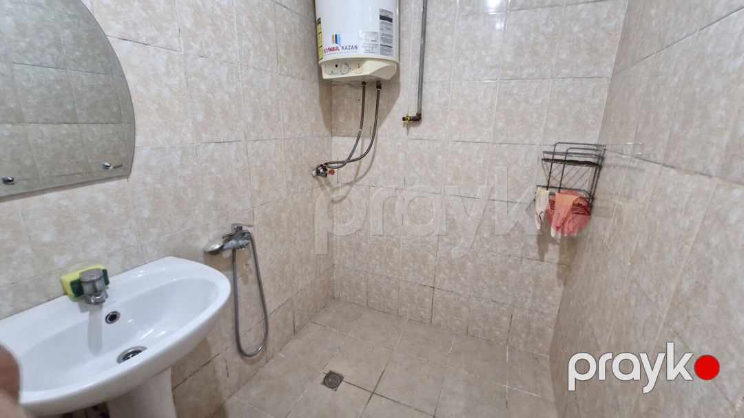 Satılır 2 otaqlı köhnə tikili 50 m² — Mənzil, Bakı (8)