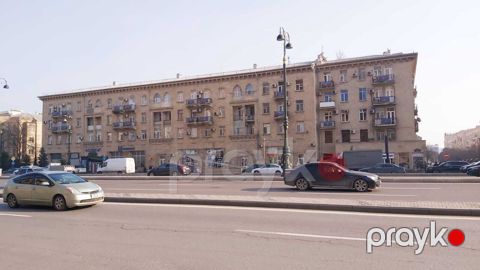 Satılır obyekt 70 m² — Bakı