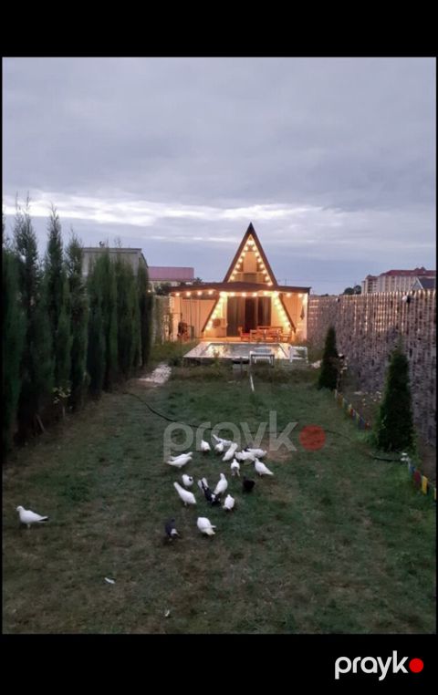 Həyət evi kirayə verilir, Nabran qəs