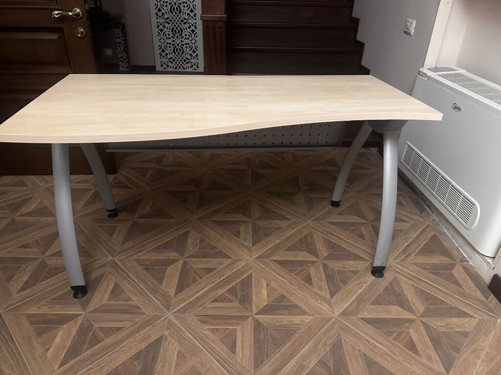 Ofis/iş masası – metal karkaslı, MDF üst səthli - Üst lövhə: açıq — Ofis mebeli, Digah (5)