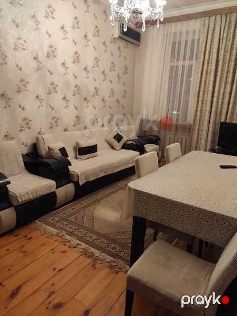İcarəyə verilir 2 otaqlı köhnə tikili 60 m² — Bakı