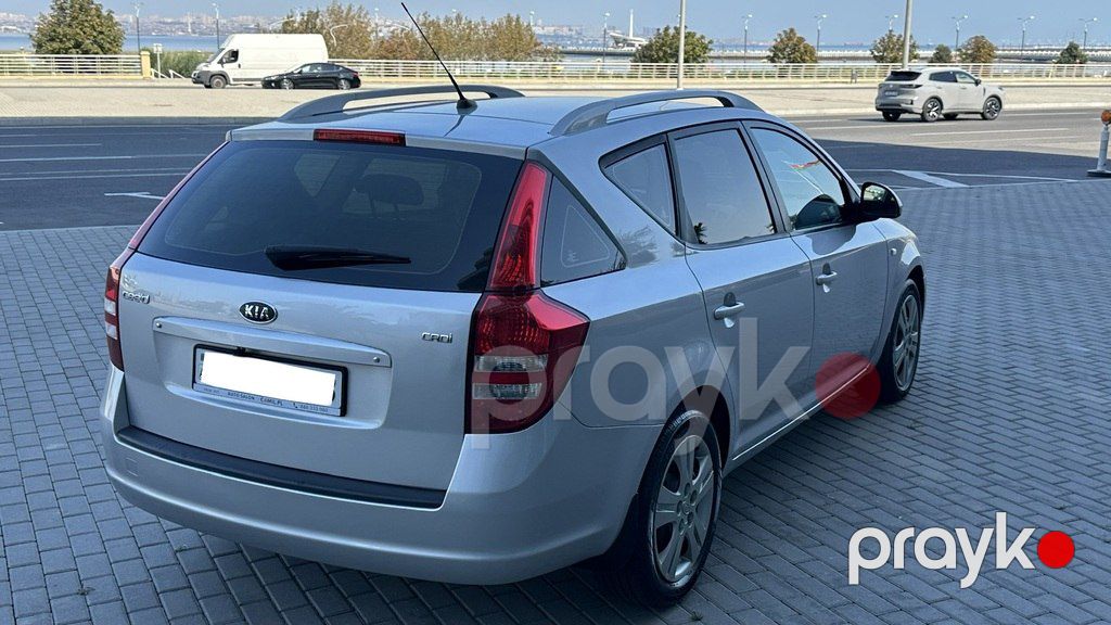 Kia Ceed SW, 1.6 L, 2009 il, 298 000 km — Avtomobillər, Bakı (10)