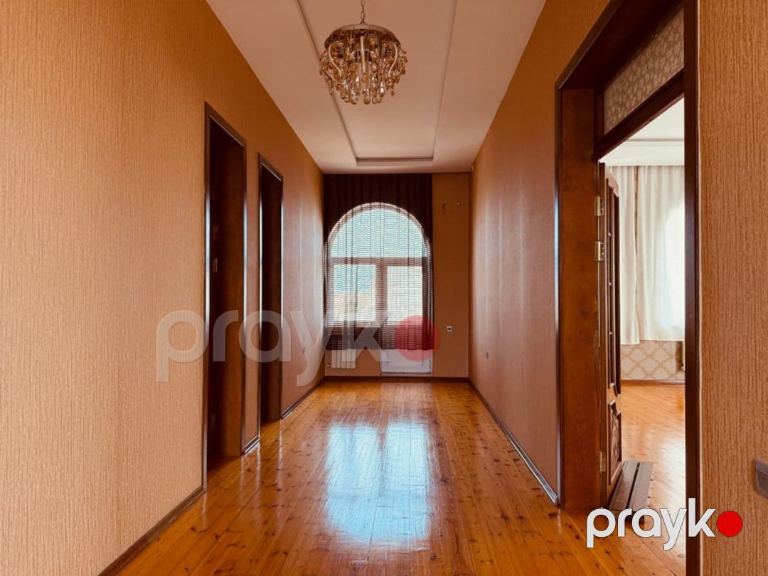 Satılır 6 otaqlı həyət evi/bağ evi 250 m² — Ev, villa, Bakı (4)