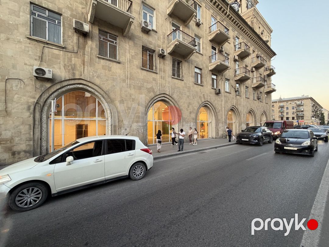 İcarəyə verilir obyekt 351 m² — Əmlak, Bakı (2)