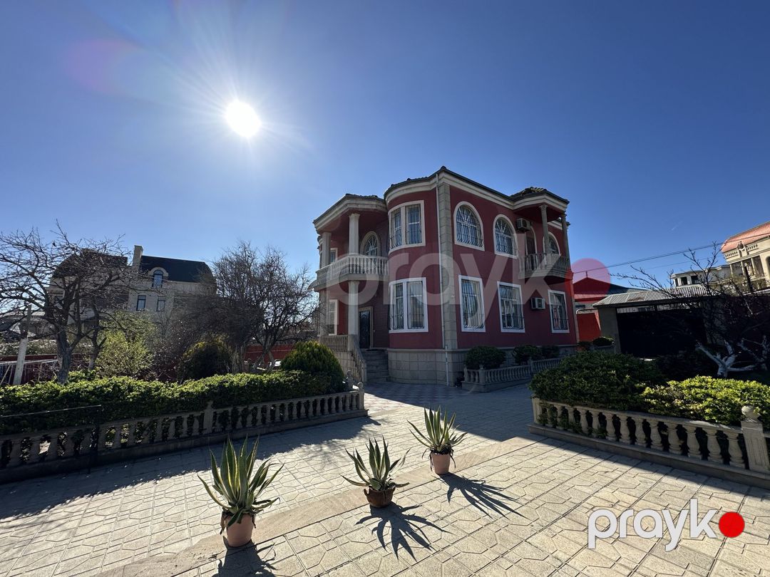 Satılır 6 otaqlı həyət evi/bağ evi 300 m² — Ev, villa, Bakı