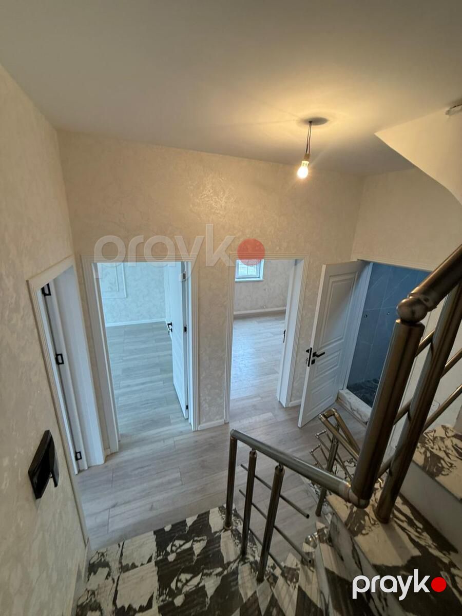 Həyət evi, Qəzənfər Əlizadə küç — Ev, villa, Bakı (6)