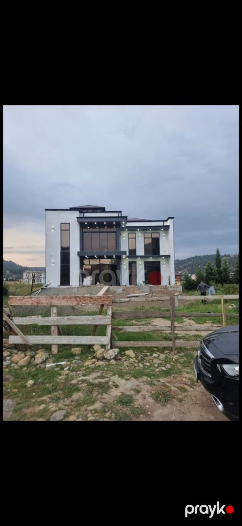 5 otaqlı, 320 kv. m, Yeni təmirli — Astara
