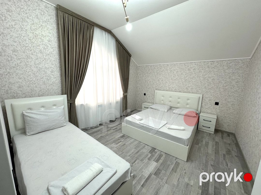 İcarəyə verilir 4 otaqlı həyət evi/bağ evi 200 m² — Ev, villa, Quba (2)