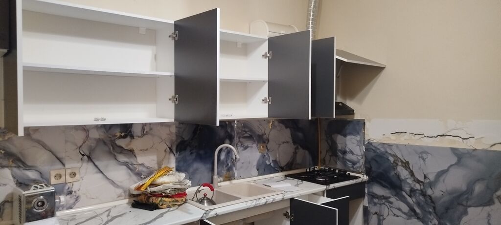 Mətbəx mebel dəsti - Üst və alt modullar: çoxsaylı qapılı və rəfli — Mətbəx mobilyası, Bakı (3)