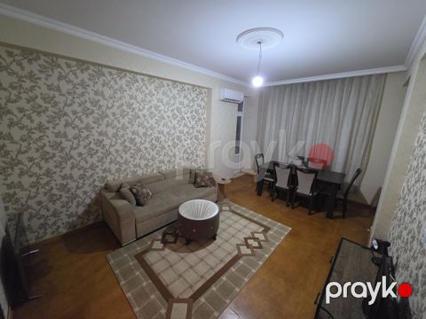 Satılır 2 otaqlı köhnə tikili 78 m² — Bakı