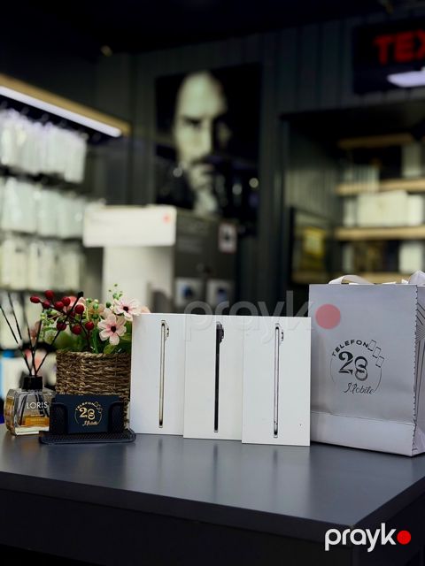 Apple iPhone Air Light Gold 256GB/8GB — Bakı