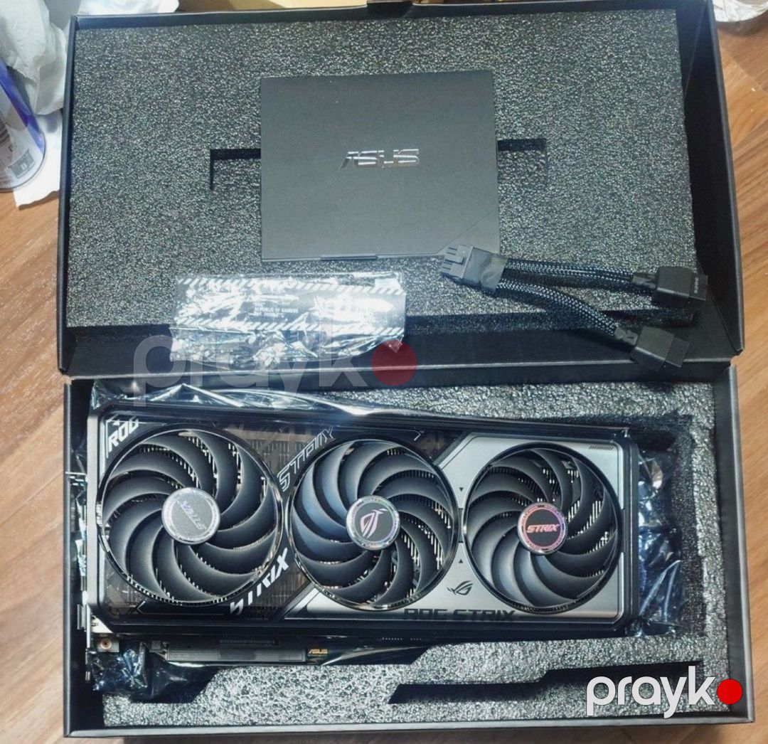 Video kart Asus RTX 5070 Rog Strix OC 12GB — Kompüterlər və noutbuklar, Bakı (2)